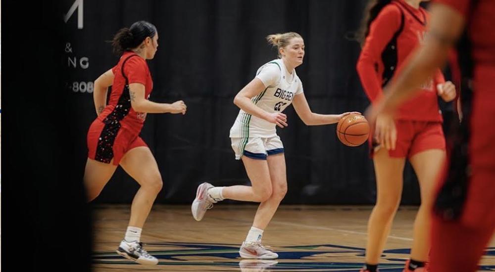Lady Vikes&rsquo; &ldquo;Big Three&rdquo; Combine for 72