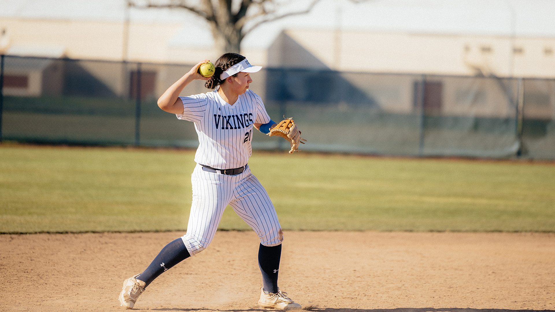 Late Surge Sinks Lady Vikings in Midweek Matchup